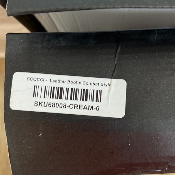 6 size. Brand New . Never Worn. Gifted to me, too small. - Picture 8 of 8